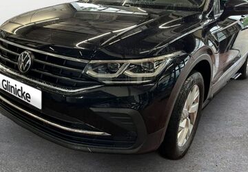 VW Tiguan 66.700 km 30.880 &euro; Erfurt 99099