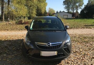 Opel Zafira Tourer 183.640 km 6.666 &euro; Weimar 99425