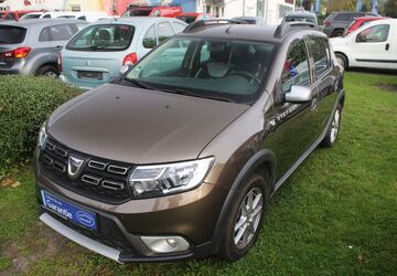 Dacia Sandero 19.700 km 9.600 &euro; Jena 07743