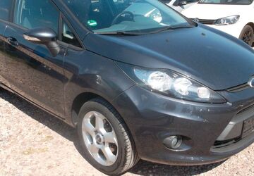 Ford Fiesta 61.000 km 3.500 &euro; erfurt 99087